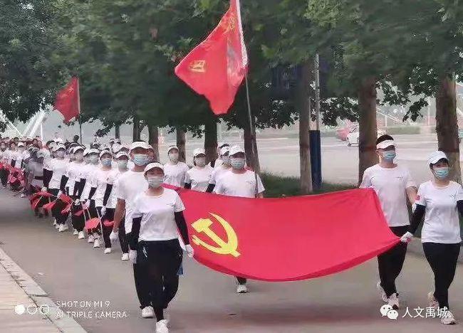 五指毛桃的根可以入药,有健脾补肺、行气利湿、舒筋活络等功效